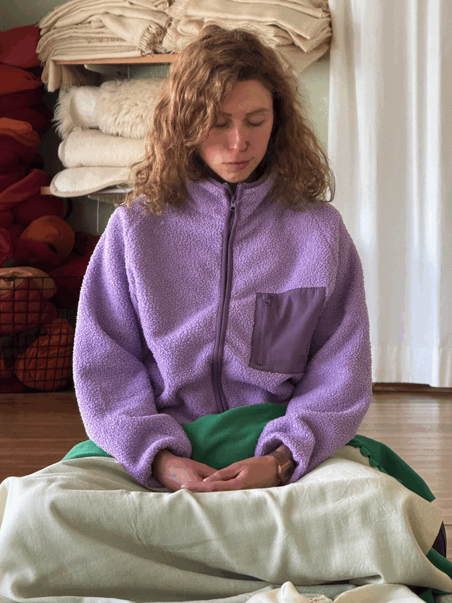 The Mirror Within – finding clarity and inner wisdom through September self-reflection